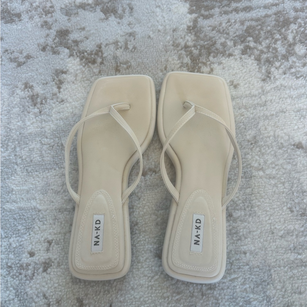 Women's Cream Sandals (often worn by Sofia Richie)